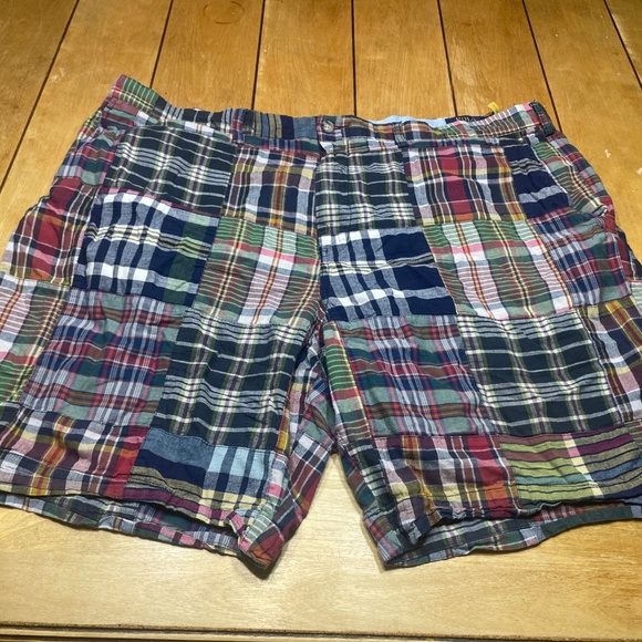 Polo Ralph Lauren Classic Fit Patchwork Short Size 42 with 9” Inseam - Picture 1 of 14